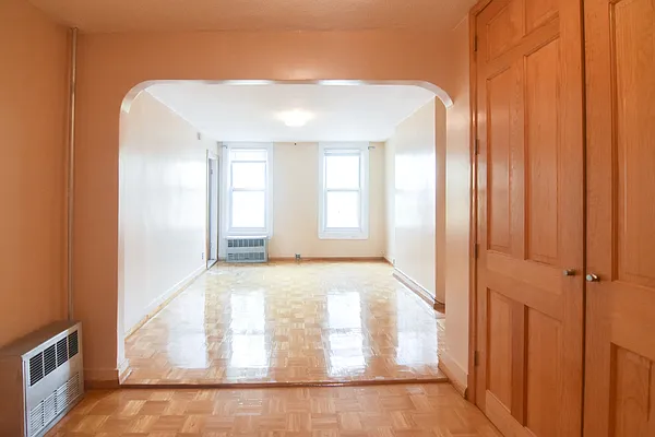 Rented by The Agency | media 15