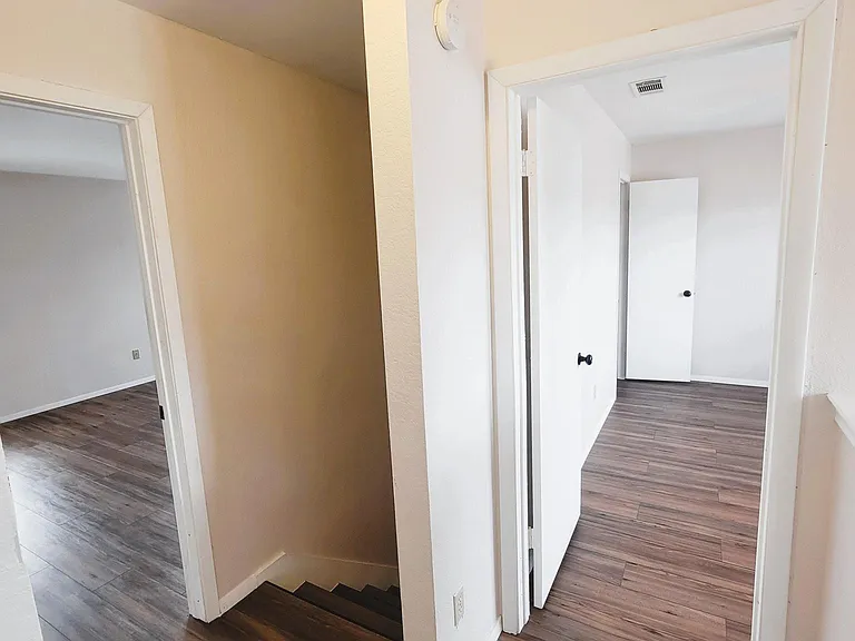 2315 Bernice Cir — Photo 23