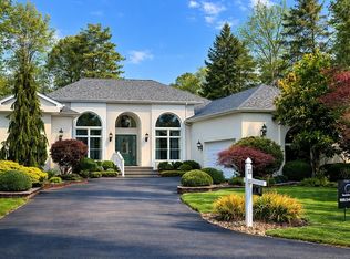 11 Holly Knoll Dr, Cape May Court House, NJ 08210