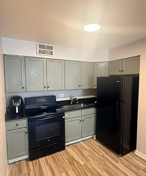 7006 S Cregier Ave #1A — Photo 12