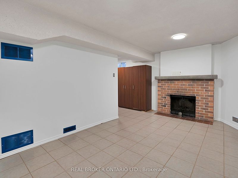Mississauga House for rent - 3 Bedrooms — photo 26