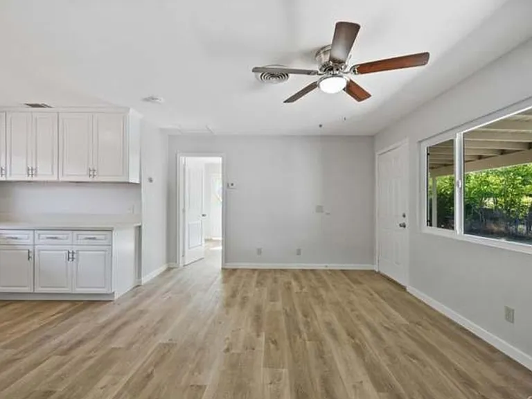 821 E Whittier Ave — Photo 6
