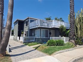 312 Avenida Madrid