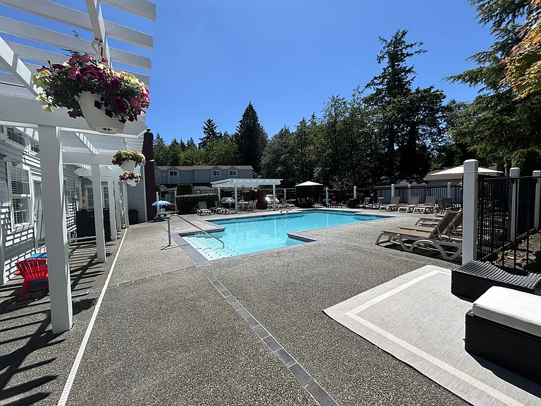 Forest Grove Apartments — Photo 9