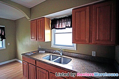 4th image of 2106 Highland Pkwy