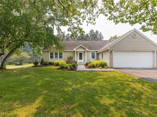 7611 River Rd, Baldwinsville, NY 13027