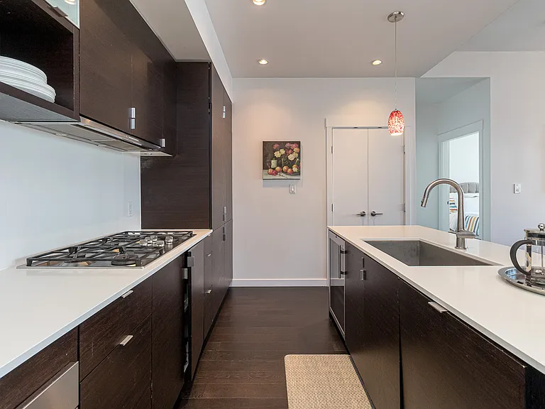 Fisgard St — Photo 11