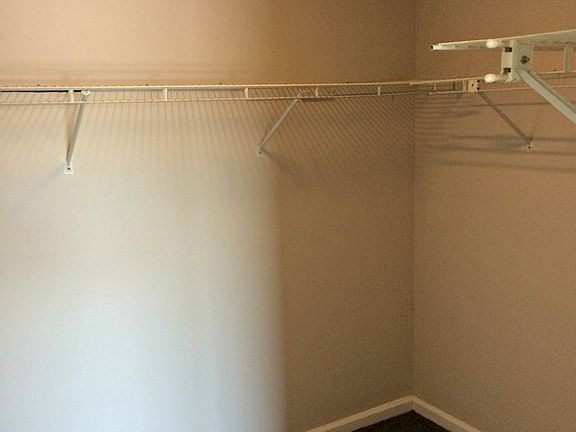 2nd image of 1002 Hartwell Dr APT 03