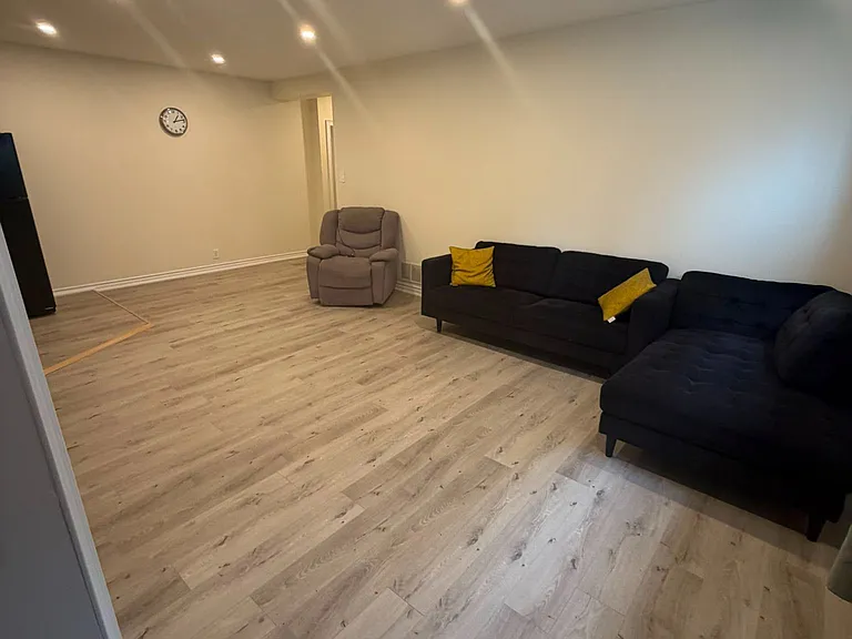 92 Alexis Blvd #1 — Photo 10