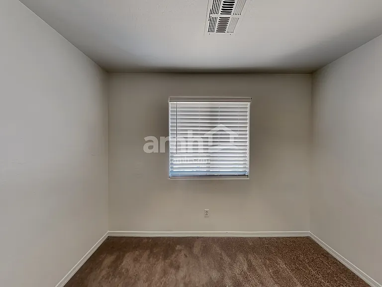 17403 W Langer Ln — Photo 20
