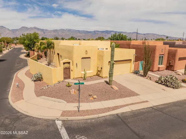 7696 E Sierra Park Loop, Tucson, AZ 85710