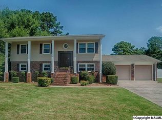 907 Chatterson Rd SE, Huntsville, AL 35802