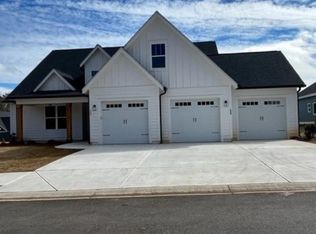 1205 Legend Dr, Greensboro, GA