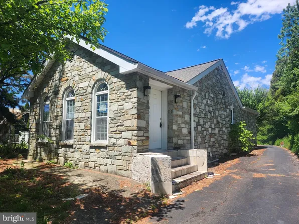 9956 Haldeman Ave, Philadelphia, PA 19115