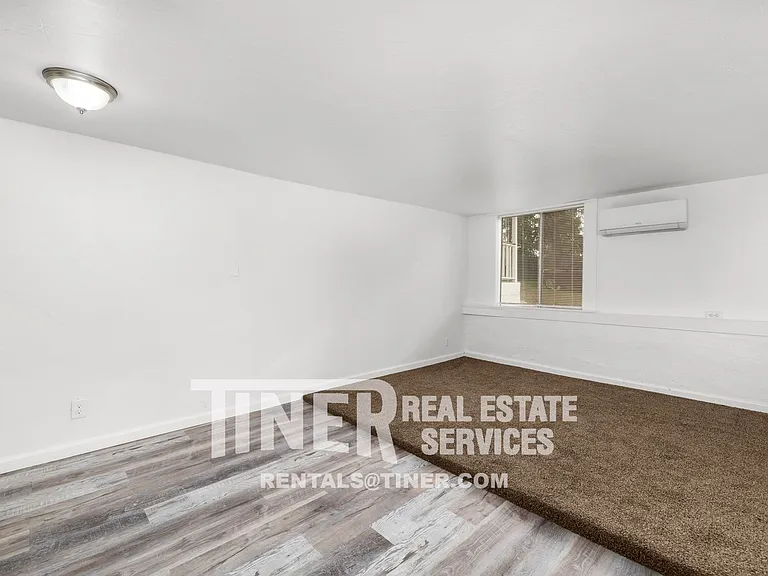 4910 Gastman Way #B — Photo 17