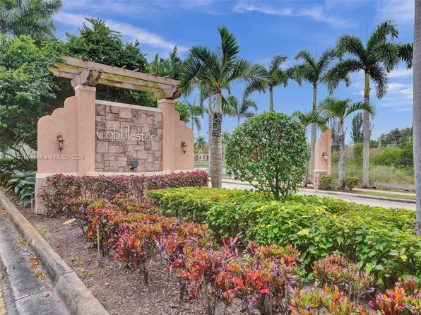 952 SW 147th Ave #2609, Pembroke Pines, FL 33027