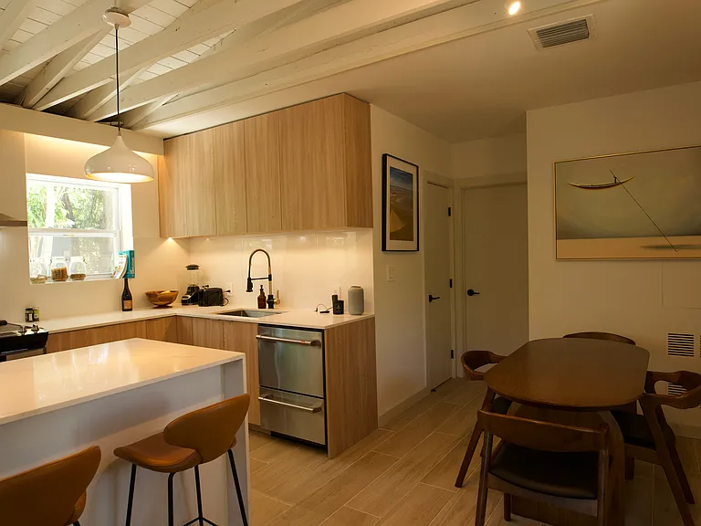 1413 SW 4th Ave — Photo 7
