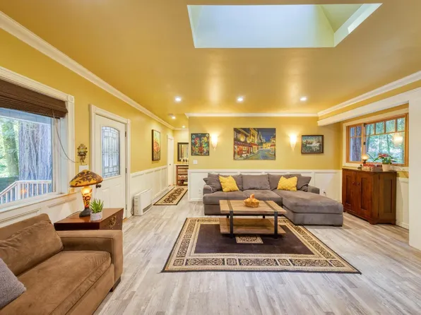 14308 Lovers Lane, Guerneville, CA 95446