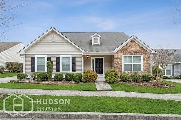3 bed, 2.0 bath, 1565 sqft, $1,885 — Photo 1
