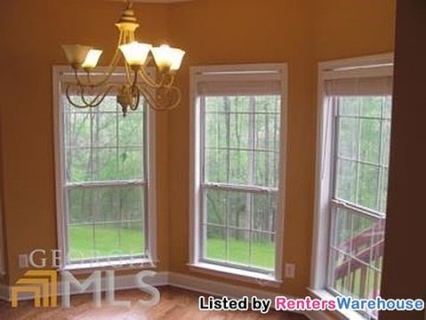 3rd image of 403 River Forest Dr