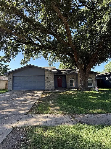 16810 Clan Macintosh Dr Photo 1