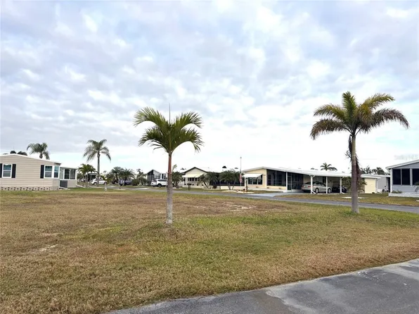 501 San Clemente Cir #563, North Pt, FL 34287