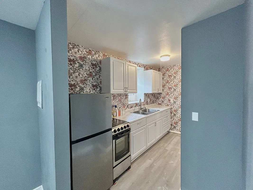 1 bed, 1.0 bath, 750 sqft, $1,200 — Photo 2
