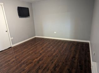 813 E Bowen Ave APT 1, Chicago, IL