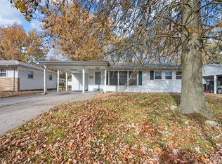 17 Glynn Dr, Florissant, MO