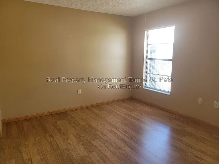 2024 Sheffield Ct — Photo 12