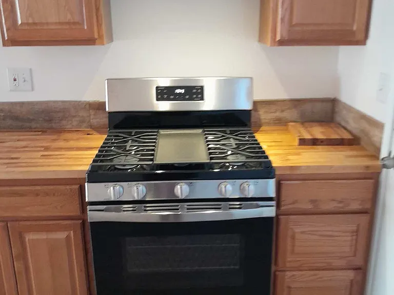 112 E Laurel Ave — Photo 6