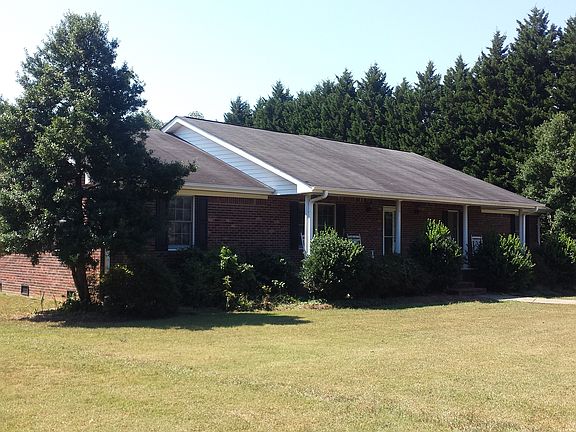 2nd image of 582 Glencoe Church Loop