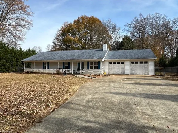 865 Lewisville Vienna Rd, Lewisville, NC 27023