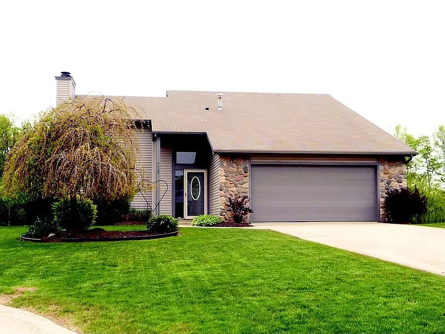 6420 Post Brook Ln photo 1