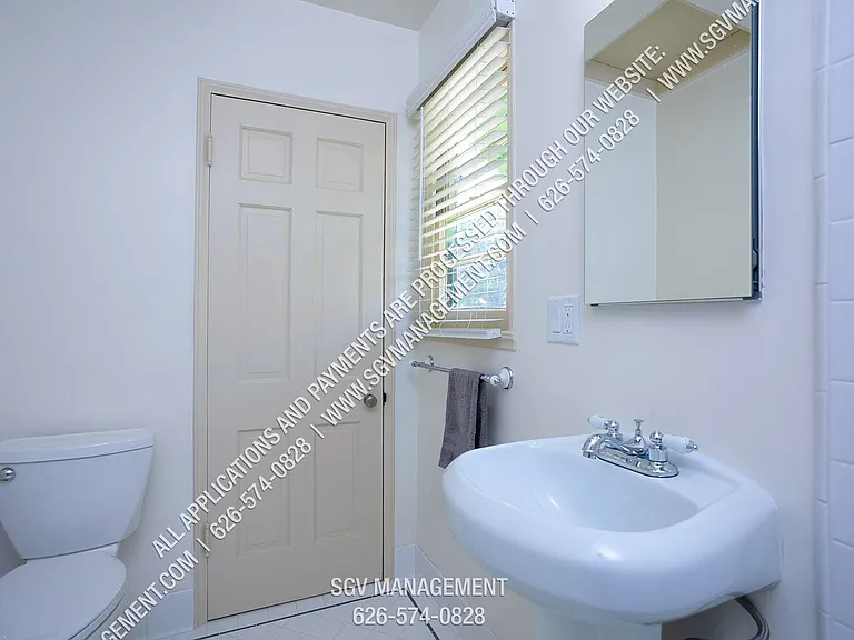 col243 — Photo 12