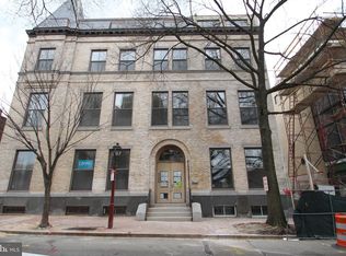 220 S 3rd St #24-302, Philadelphia, PA