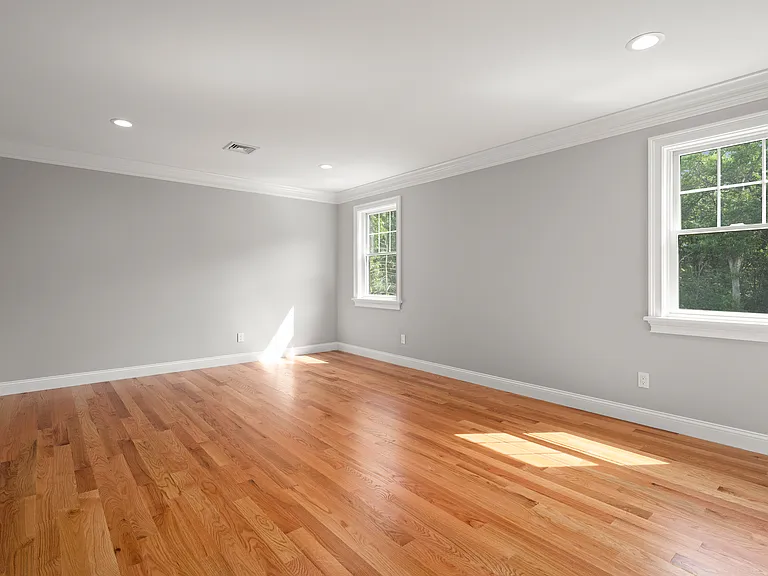 585 Lowell St — Photo 24