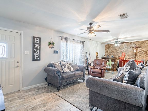 3rd image of 3901 Dixon St