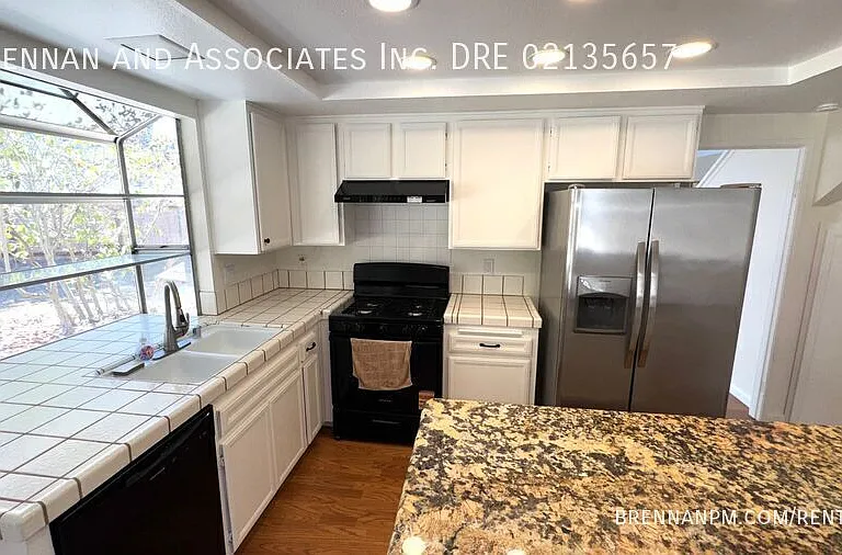 1697 Parkland Way — Photo 11