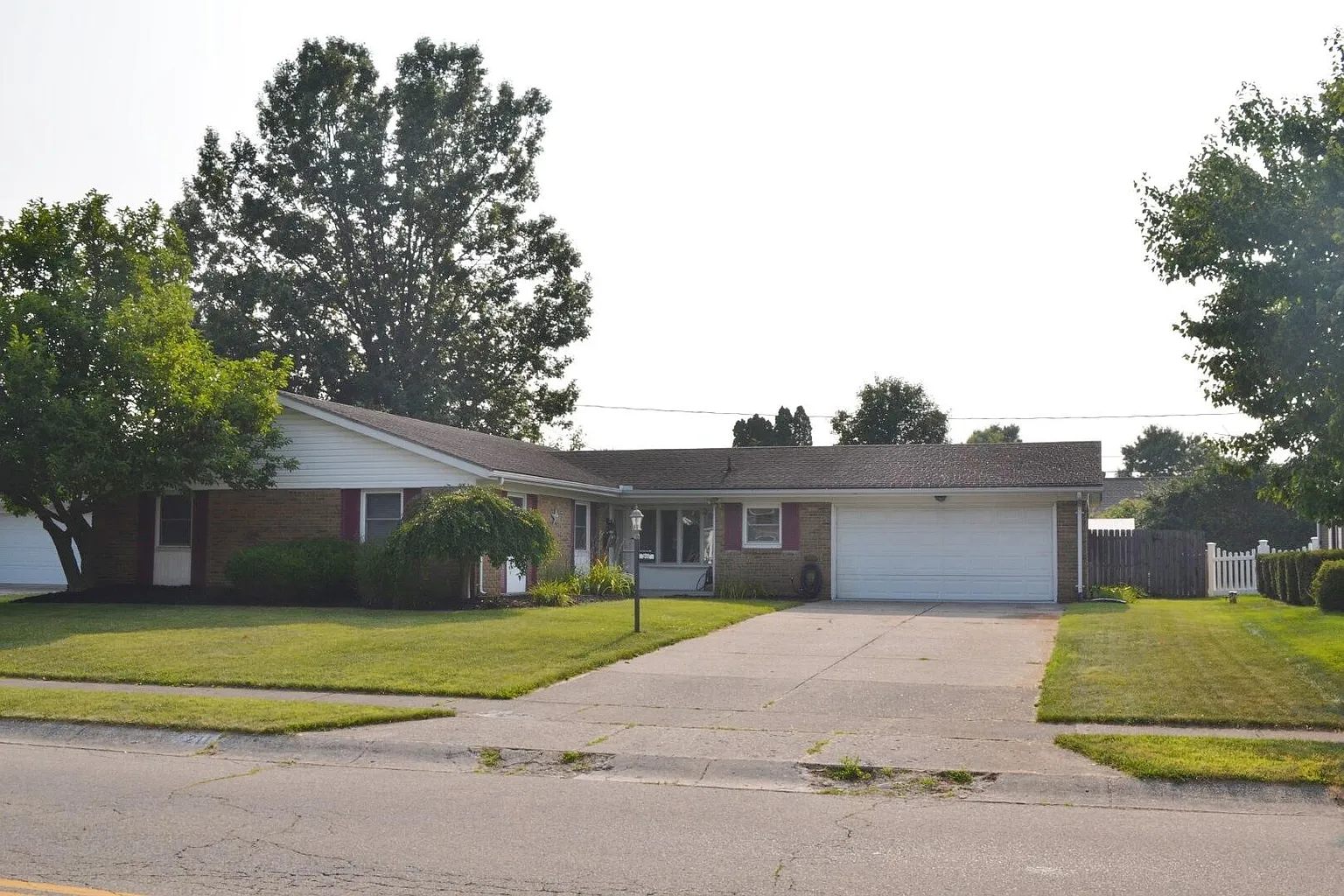 211 N Smith St photo 1