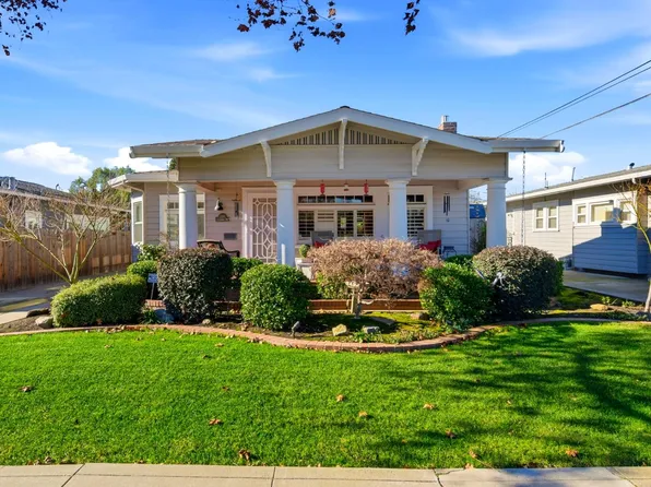 2221 Kensington Way, Stockton, CA 95204