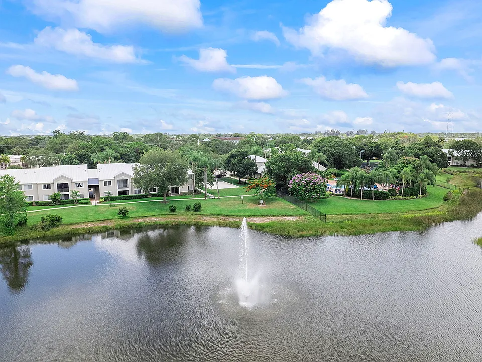 Coquina Cove Apartments