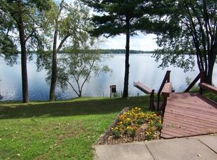 W7081 Oakwood Dr, Wautoma, WI 54982