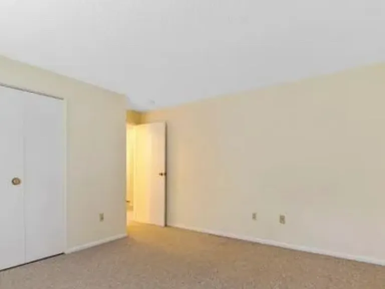 71 Sigwin Dr — Photo 3