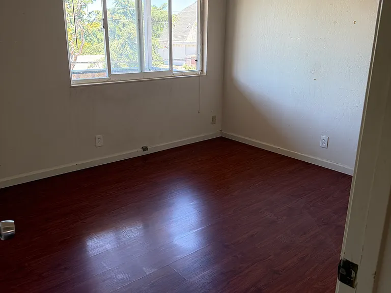 Mesa Dr — Photo 7