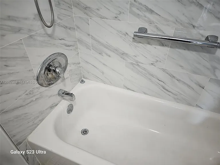 20400 W Country Club Dr #508 — Photo 19