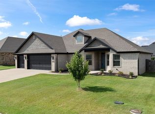 1111 Spring Hollow Rd, Bentonville, AR 72712