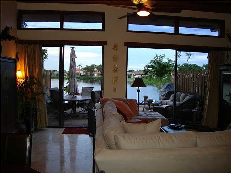 1st image of 1142 NW 79th Dr #1142