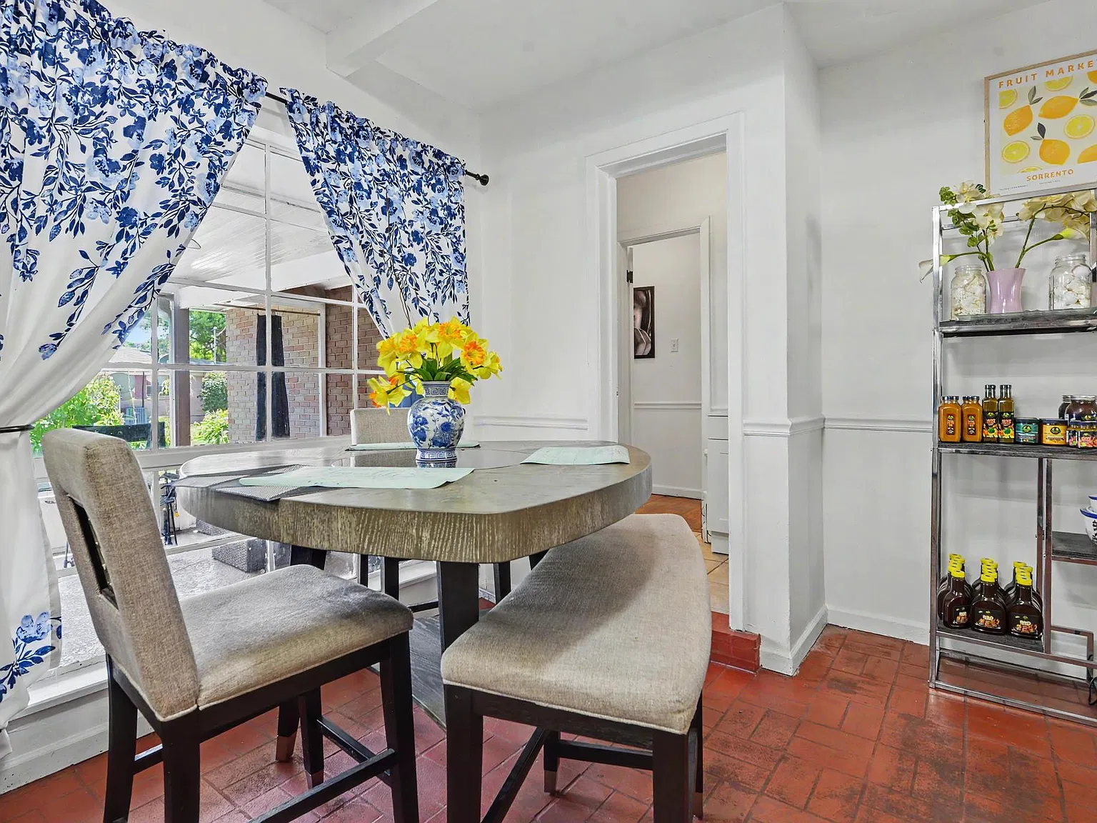 1 bed, 1.5 bath, 1758 sqft, $1,200 — Photo 3