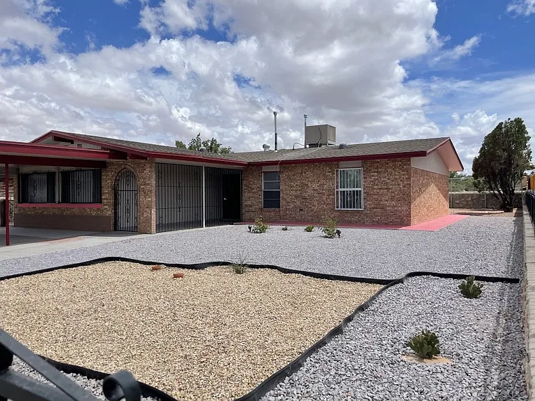 10604 Fieldrock Ct — Photo 2